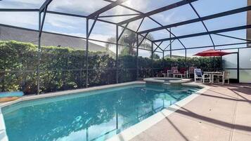 Beheizter Pool