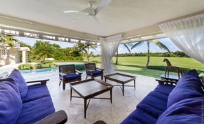 Luxury-Villa | Terrasse/Patio