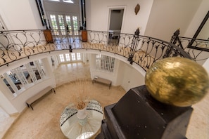 Interior - Luxury 2-level villa in Punta Cana (Punta Cana)