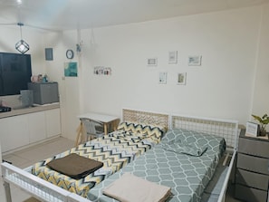 1 bedroom, free WiFi, bed sheets