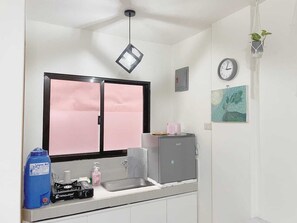 Interior - Lovely place with WIFI perfect for remote work (Quezon City)