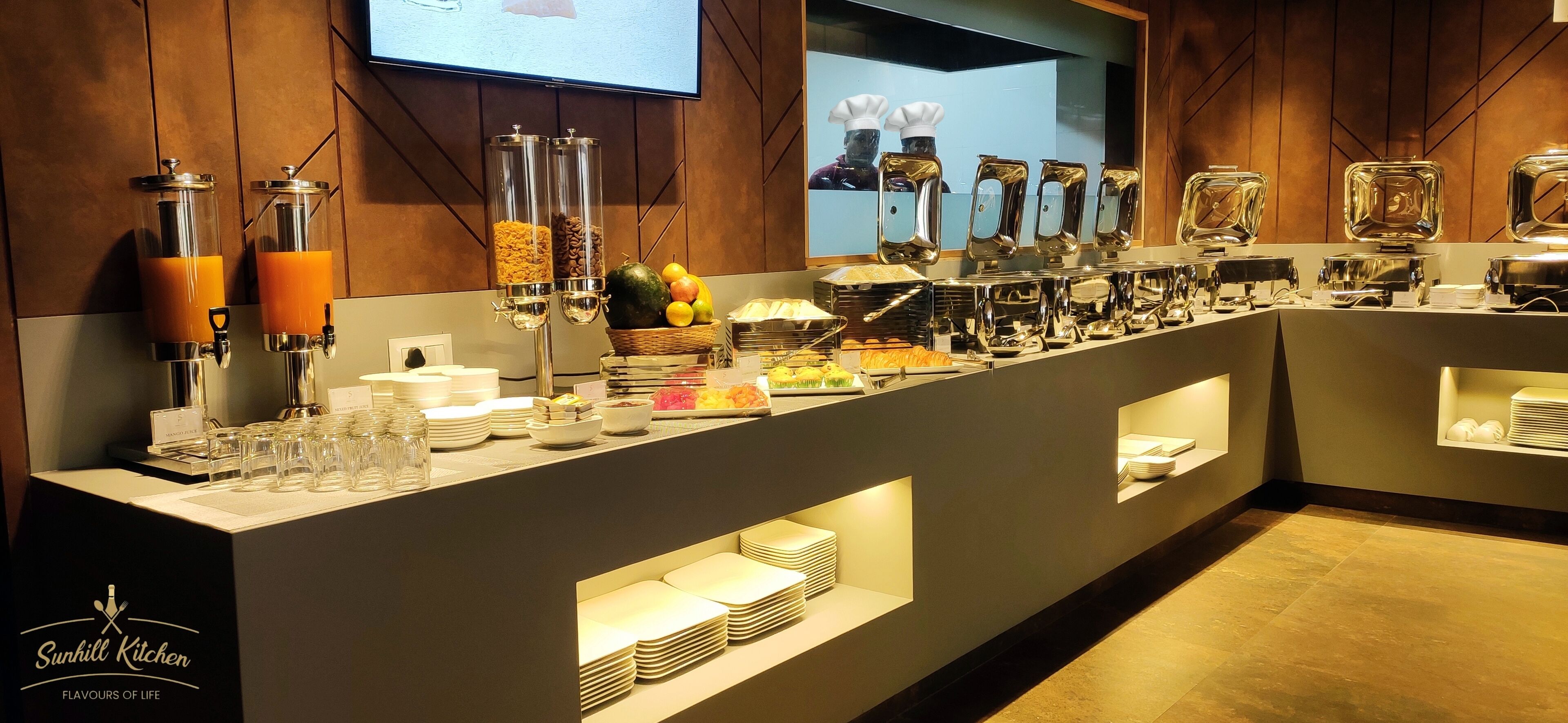 Free daily buffet breakfast