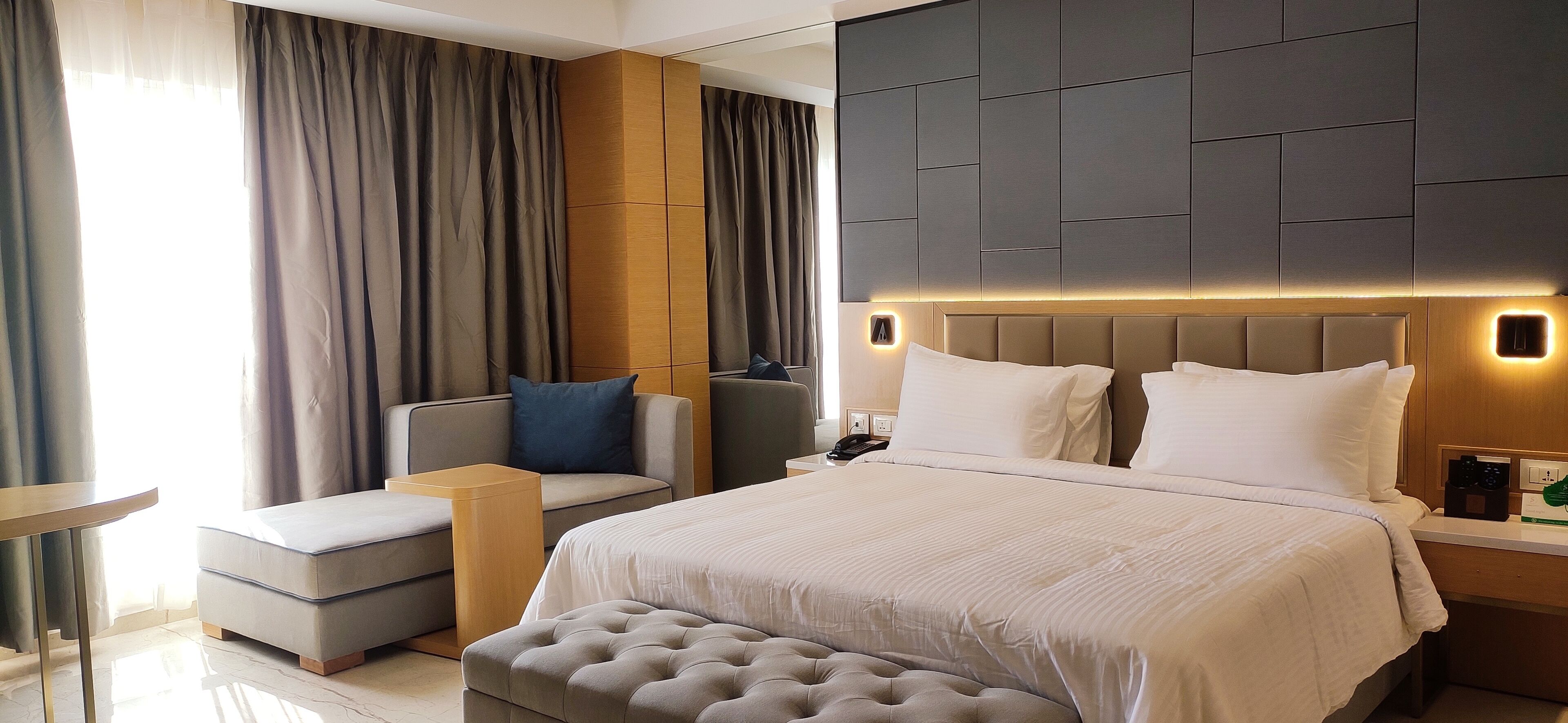 Premier Room | Egyptian cotton sheets, premium bedding, down comforters