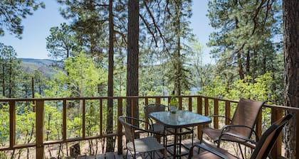 NellieMay Cabin | Short Walk to the Lake, Porch, Grill, Gas Firepit, Dogs OK