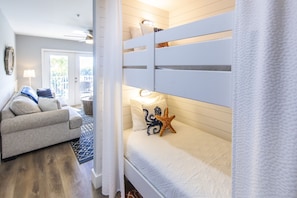 2 bedrooms