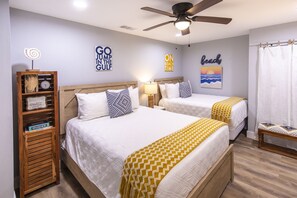 2 bedrooms - Gulf view, private beach, community pool, walk to shops and restaurants! (Santa Rosa Beach)