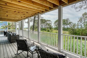 Terrace/patio - Wildcat Haven - Waterfront; Phenomenal views! (Chincoteague Island)