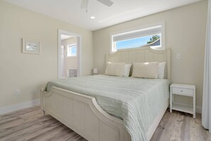 4 bedrooms, iron/ironing board, free WiFi