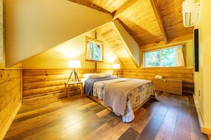 3 bedrooms, bed sheets