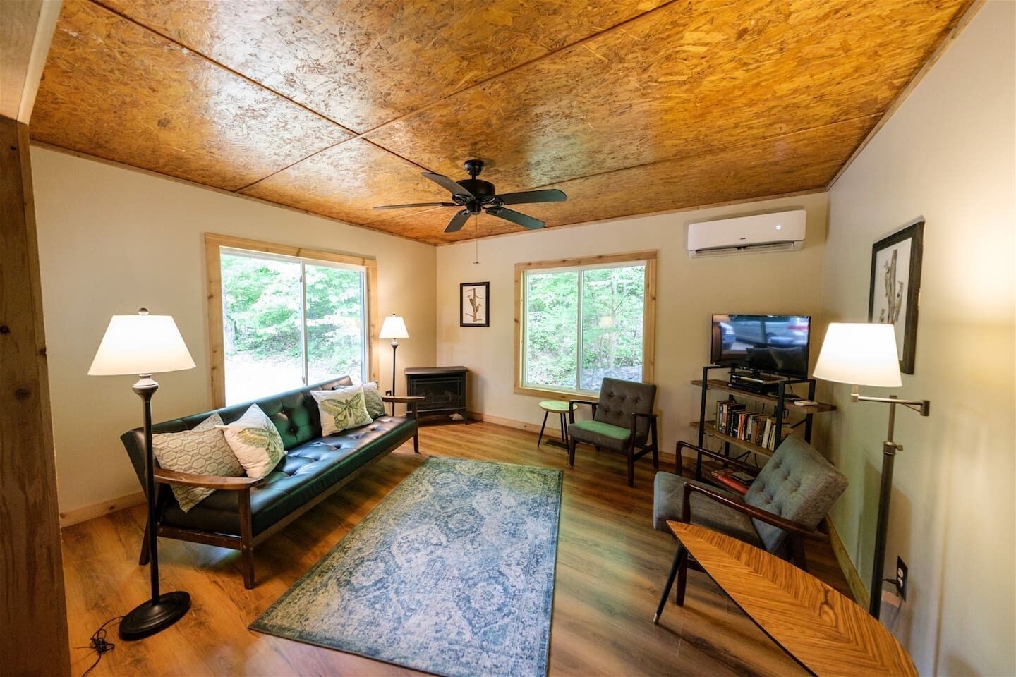 Private Getaway: 3br W/hot Tub - Slade, KY