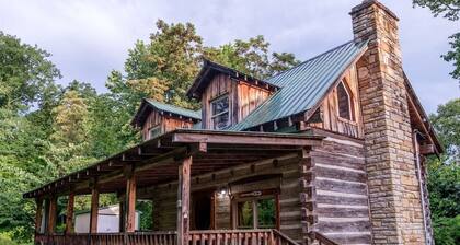 Log Cabin Getaway in the RRG.
