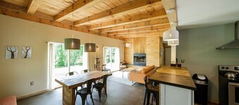 Four person getaway in the Heart of the RRG