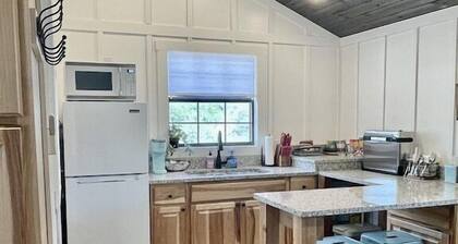 On Twisted Sisters Loop, New Tiny Cabin w/ Deck & River Frontage, Pet Friendly!