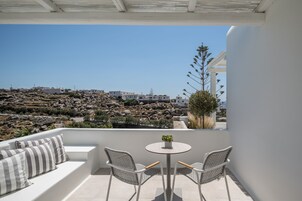 Junior Double Room, 1 King Bed, Terrace, Sea View | In-room safe, soundproofing, free WiFi, bed sheets