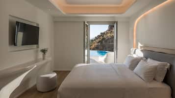 Superior Double Room, Private Pool, Sea View | In-room safe, soundproofing, free WiFi, bed sheets
