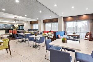 Free daily buffet breakfast  - Hampton Inn by Hilton Huntley Chicago (Huntley)