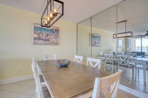 Dining - Outdoor & Indoor Pool! | Gulf Front (Orange Beach)
