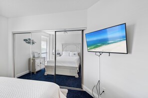 3 makuuhuonetta, silitysrauta/-lauta, ilmainen Wi-Fi, vuodevaatteet