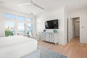 4 Schlafzimmer, Bügeleisen/Bügelbrett, kostenloses WLAN, Bettwäsche