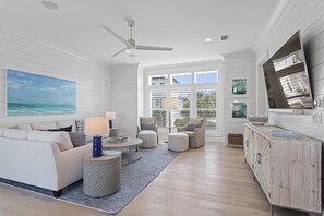 Fernseher, Stereoanlage