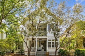 Exterior - Happy Ours Cottage Near Beach Club with Fireplaces and Low Speed Vehicle (Santa Rosa Beach)