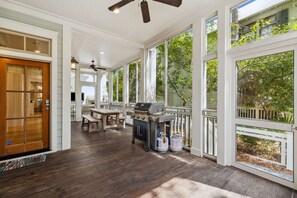 Outdoor dining - Holiday Availability! Lake District! LSV! 5 Adult Bikes! Watercolor Amenities! (Santa Rosa Beach)