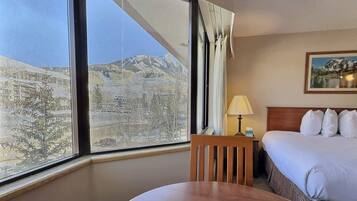 1 多间卧室、熨斗/熨衣板、WiFi、床单