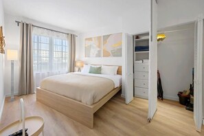 2 slaapkamers, een strijkplank/strijkijzer, gratis wifi, beddengoed