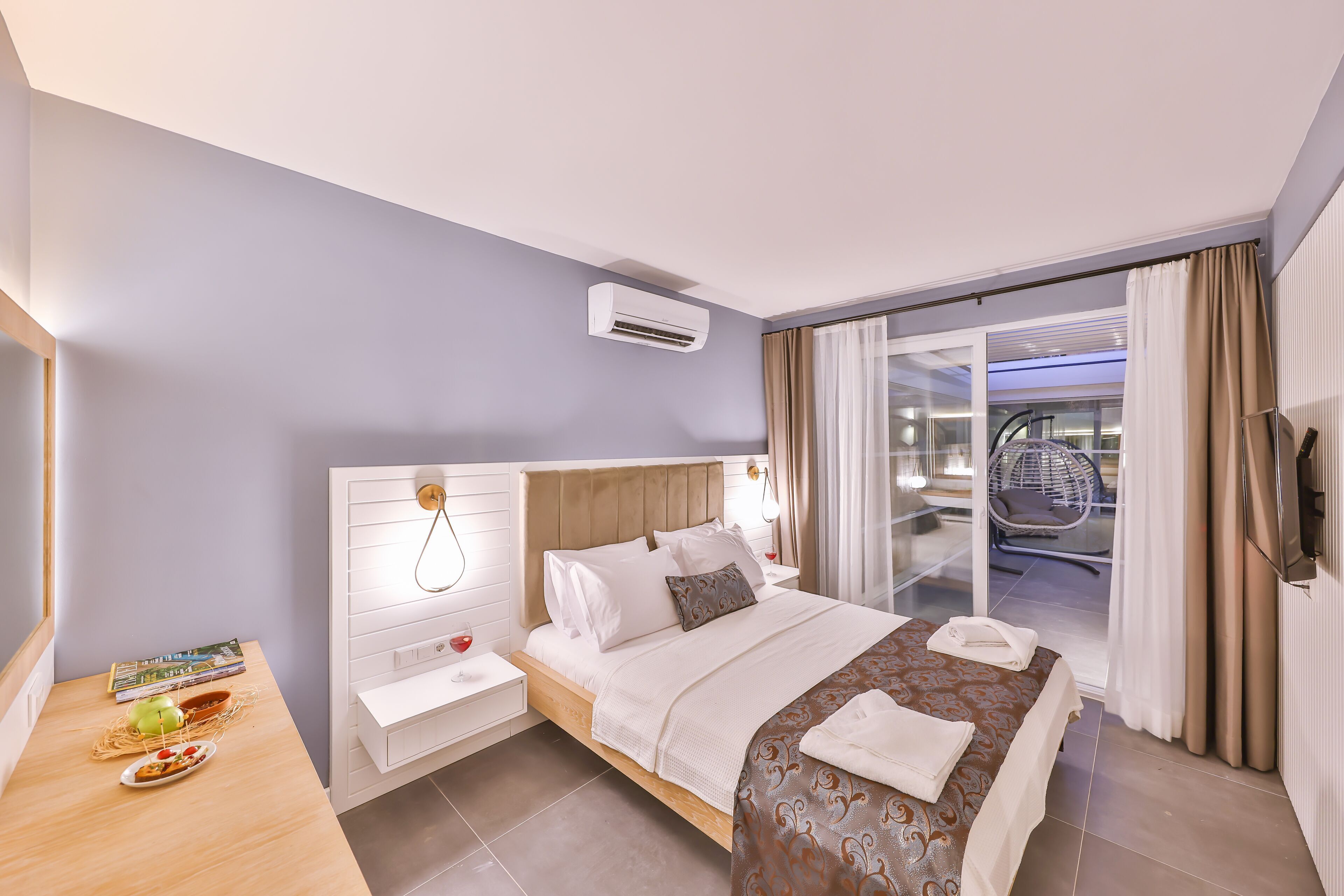 Premium bedding, minibar, in-room safe, individually decorated