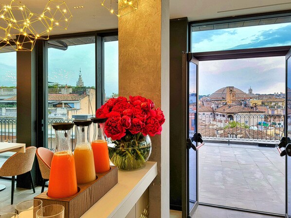 Petit déjeuner buffet compris tous les jours