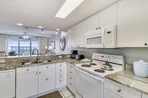 Fridge, microwave, stovetop, coffee/tea maker - ⛱️SeaCrest 710 - Beachfront Complex without Beachfront Prices! Condo is for sale (Fort Walton Beach)