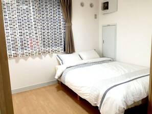 2 bedrooms, desk, free WiFi, bed sheets