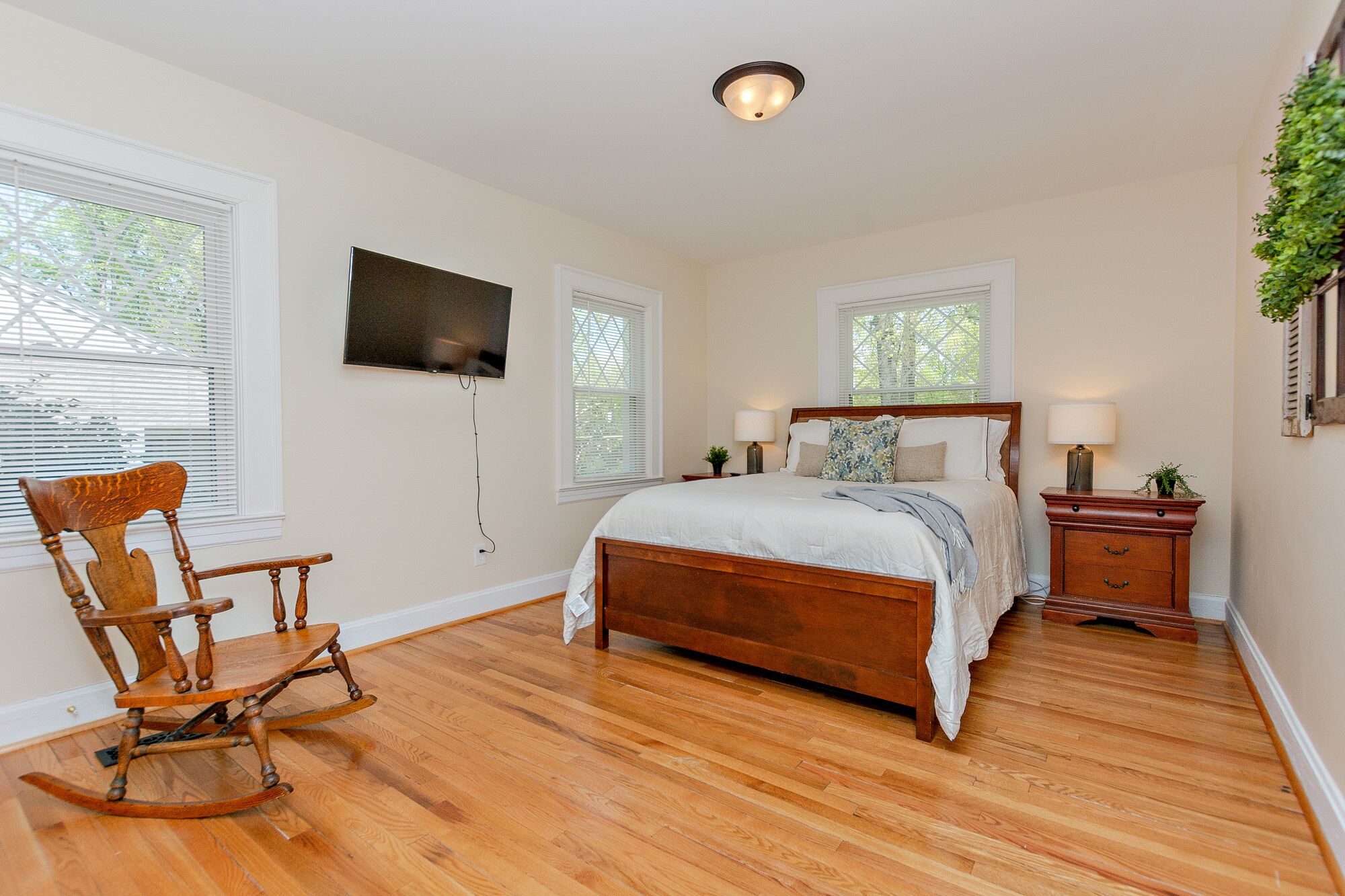 4 chambres, fer et planche à repasser, lit parapluie, Wi-Fi gratuit