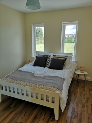 House, Multiple Beds | 2 bedrooms, iron/ironing board, free WiFi, bed sheets - 2-bed House Outside Athy (Barrowhouse)