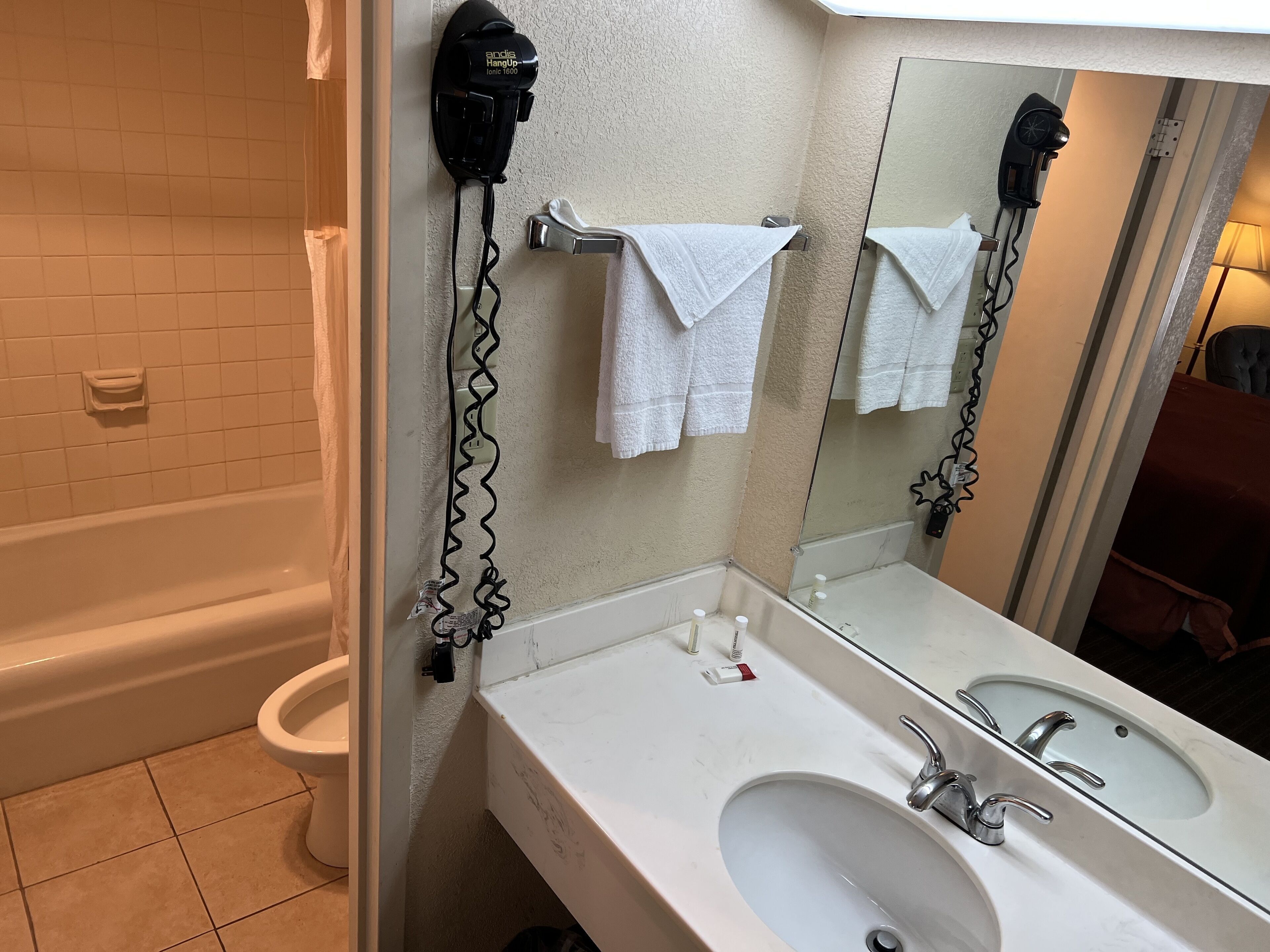 Bathroom | Bathtub, towels