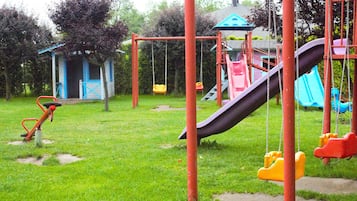 Innen-Kinderspielplatz