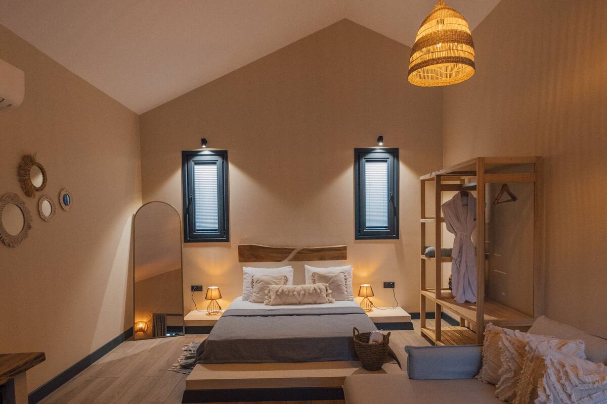 junior suite | 2 bedrooms, egyptian cotton sheets, premium bedding, select comfort beds