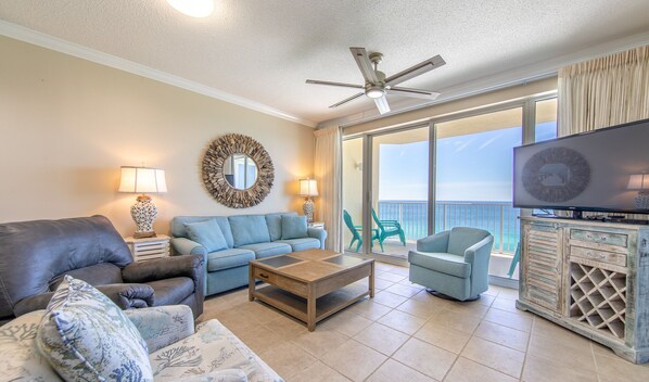 TV, DVD player - 16th Floor BEAUTIFUL 2BR 2BA at the Boardwalk!! (Panama City Beach)