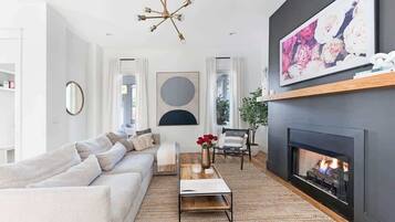 Smart TV, fireplace, stereo, offices