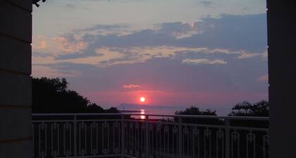 Rose Villa - Beautiful, 4 Bedrooms, Sea View and Pool - Ag Stefanos - NW Corfu