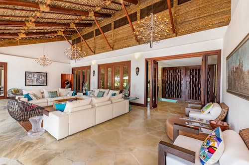 Deluxe Villa | Living area | 42-inch flat-screen TV with cable channels, TV