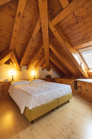 1 bedroom, minibar, in-room safe, desk