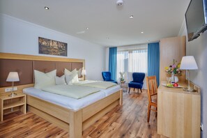 Dobbeltrom – deluxe | Skrivebord, wi-fi (inkludert) og sengetøy