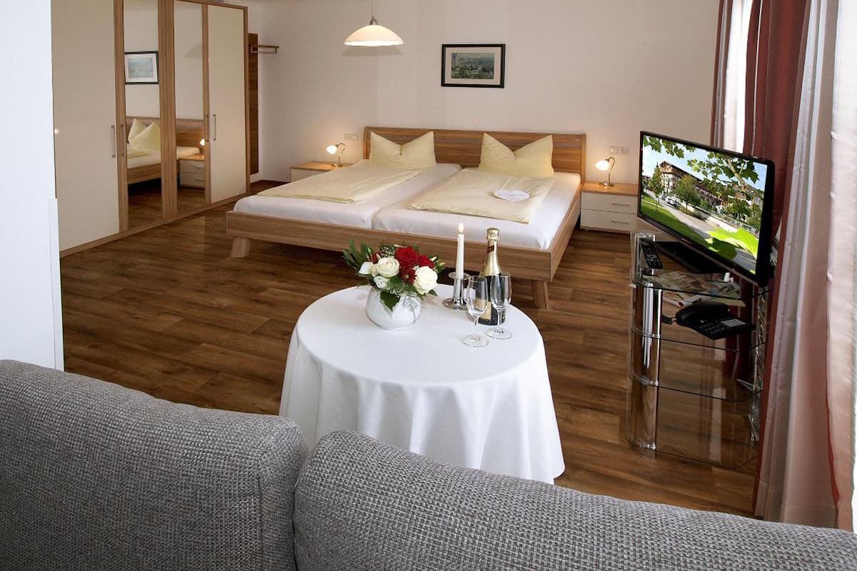 Double Room | 1 bedroom, desk, free WiFi, bed sheets