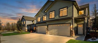 Teton Gateway: Near Targhee, Jackson & Yellowstone