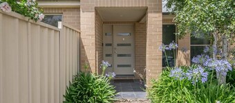 Franklin Villa - Central, Comfy & Convenient