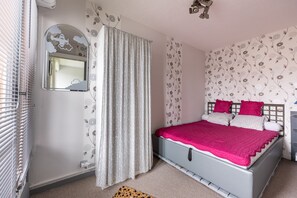 1 chambre, lit parapluie