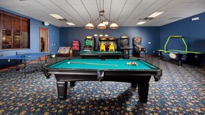 Appartement, Plusieurs lits (Mark & Bridget's Paradise Palms Resor) | Salle de jeux