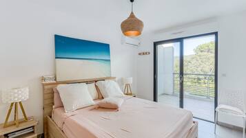 2 chambres, fer et planche Ă repasser, Wi-Fi gratuit, draps fournis