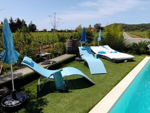 Outdoor pool - Quiet country house in the vineyards 10 minutes from the beach (La Londe-les-Maures)